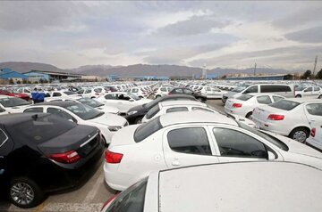 افت ۵ درصدی قیمت خودروهای داخلی/ اکثر خودروها فعلا مشتری ندارند