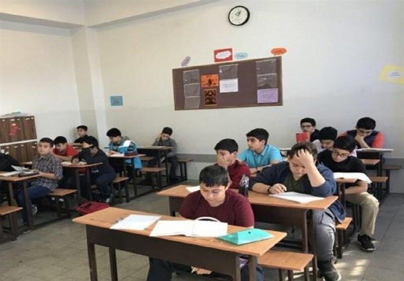 خطر فرونشست در ۱۵۰ مدرسه اصفهان