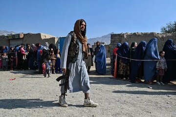 افغان‌ها اخراج می شوند