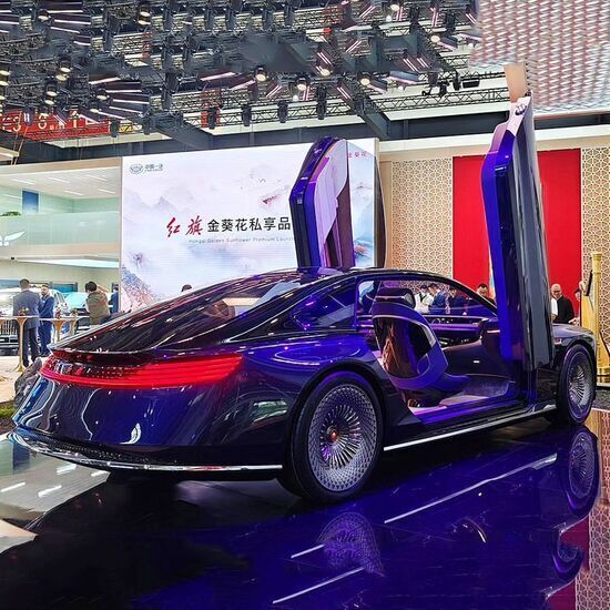 هونگچی؛ خاص‌ترین خودرو نمایشگاه پکن + عکس