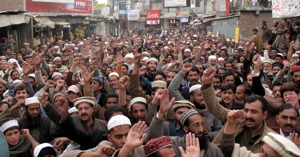 مردی دوستش را به خاطر خوردن بی اجازه همبرگر دوست دخترش با شلیک گلوله کشت