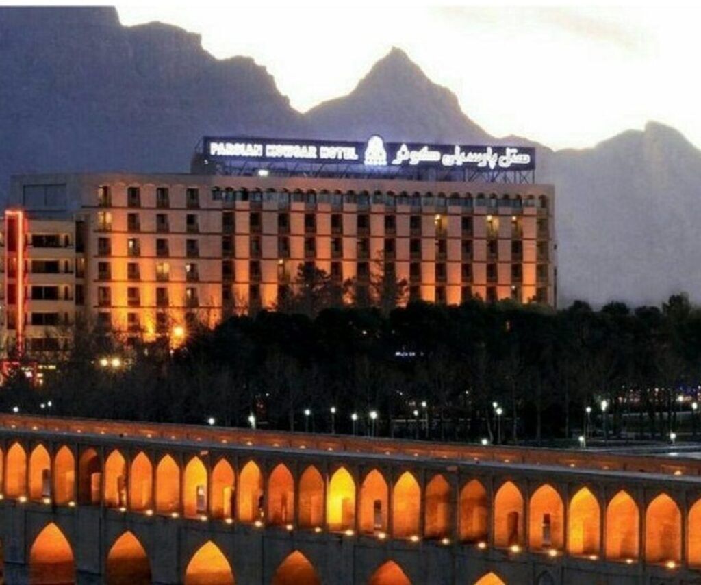 مقایسه قیمت هتل های لوکس و ارزان اصفهان