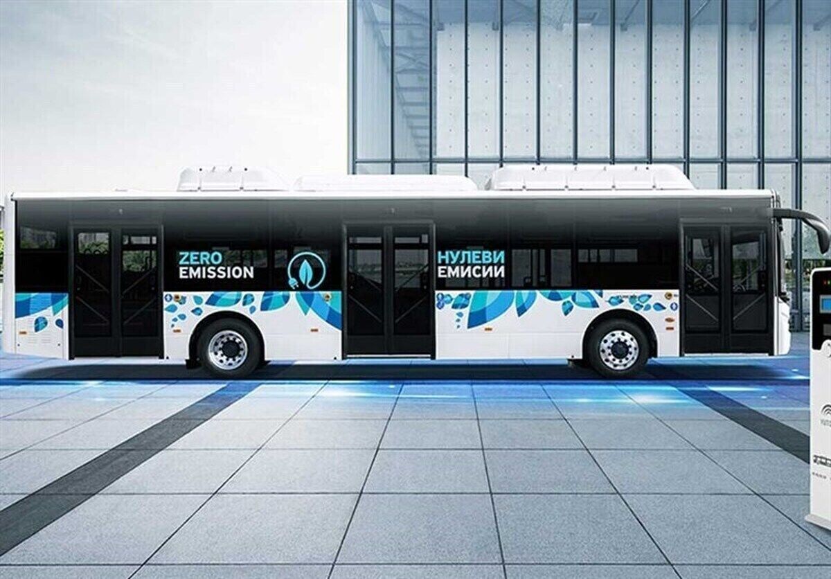 اتوبوسهای چینی را با دلار چند تومانی وارد میشود؟