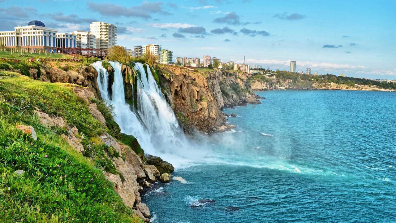 تور ارزان آنتالیا چقدر آب میخورد؟ / قیمت تور ۷ روزه آنتالیا از تهران + جدول