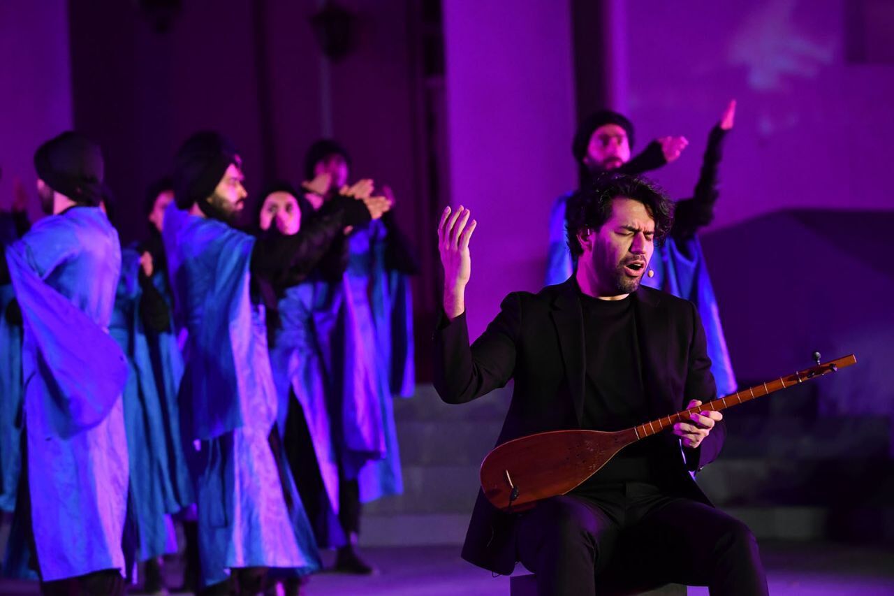 سهراب پورناظری «سیصد» را به صحنه میبرد