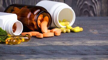 این ویتامینها را با هم مصرف نکنید