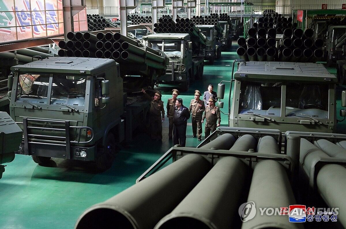 تصاویر جدید رهبر کرهشمالی در حال رانندگی و تیراندازی خبرساز شد!