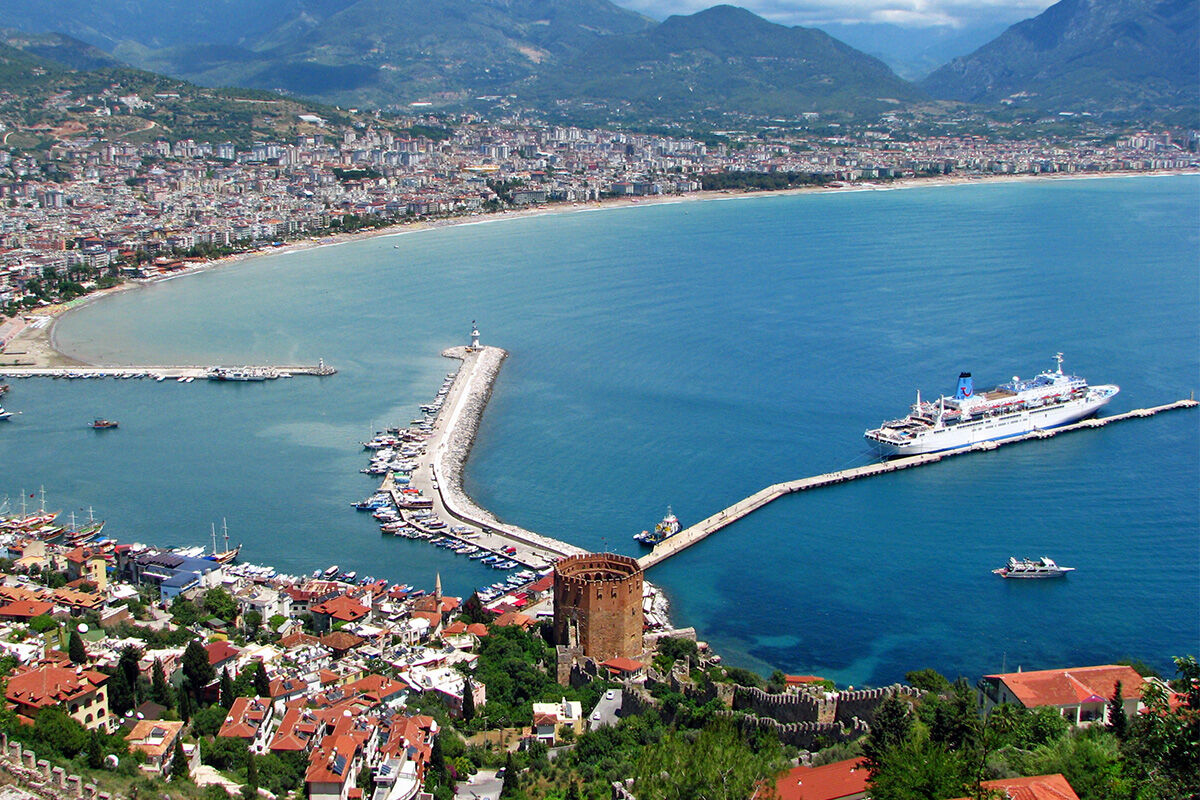 قیمت تور گردشگری آلانیا / هزینه اقامت در این هتل ۷۰ میلیون تومان میشود! + جدول