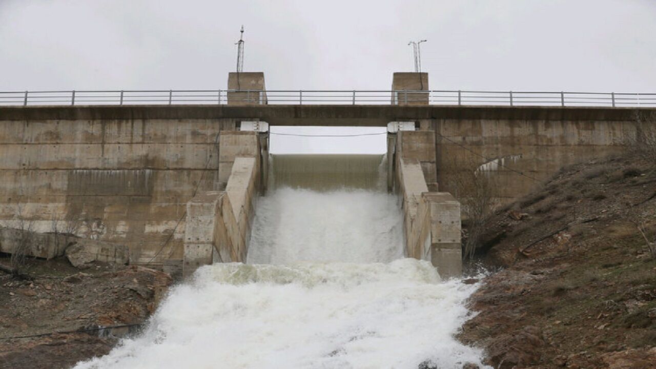 این سد پس از ۱۸ سال سرریز شد