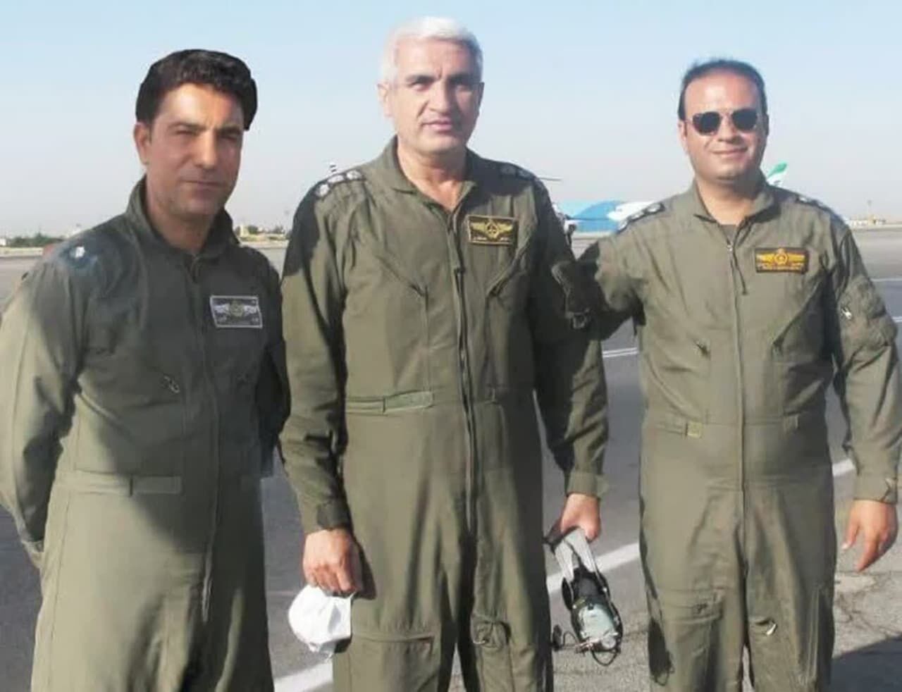 تصویری از کادر پروازی بالگرد رئیسجمهور + عکس