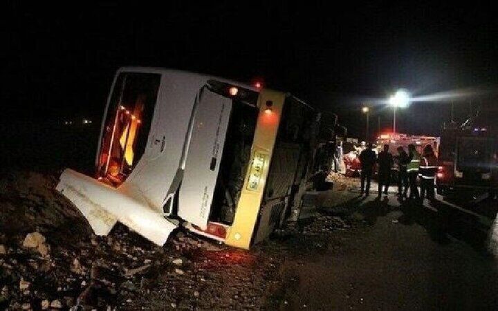 تصادف هولناک یک اتوبوس در جاده کاشان – نطنز