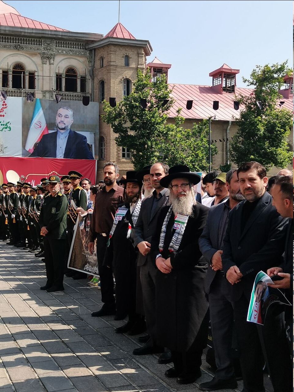 آغاز مراسم تشییع شهید امیرعبداللهیان در وزارت خارجه