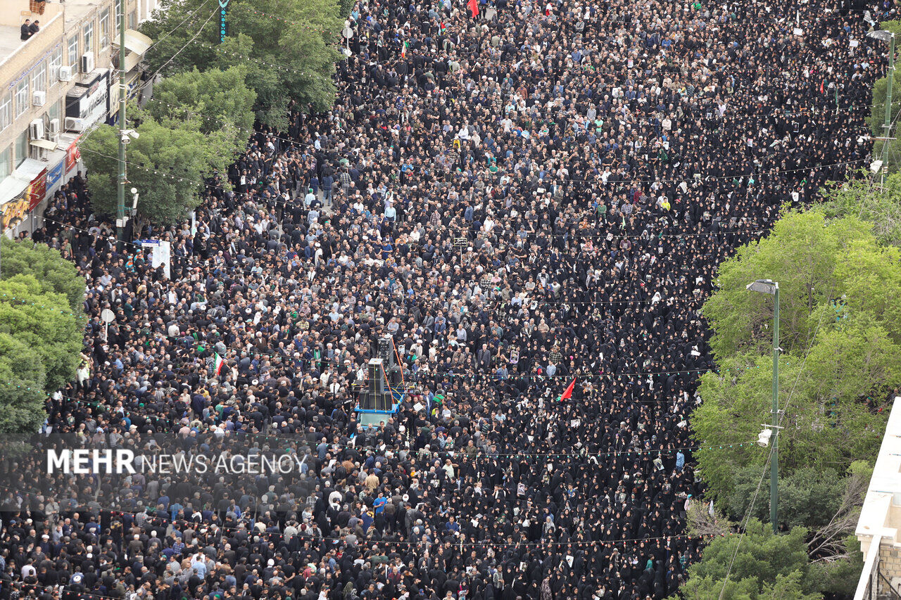 Funeral ceremony of martyr Raeisi in Mashhad Funeral ceremony of martyr Raeisi in Mashhad