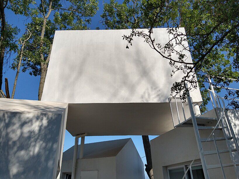 این خانه رویکردی جدید برای زندگی در فضای بسیار کوچک ارائه می کند