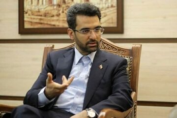 آذری جهرمی : مردم نگذارند کار دولت آینده یک هفته هم عقب بیفتد.