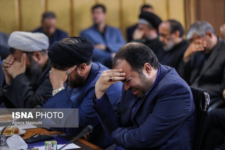 گریه مسئولان در فراق شهید رئیسی + عکس