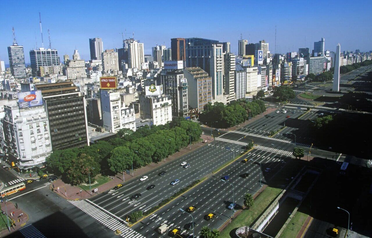 عریضترین خیابان دنیا کجاست؟/ عکس