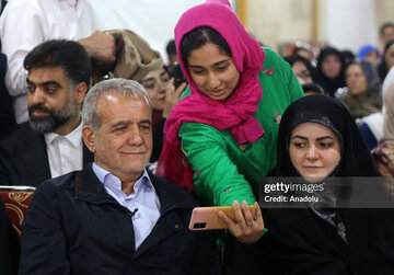 همایش انتخاباتی زنان حامی مسعود پزشکیان + عکس