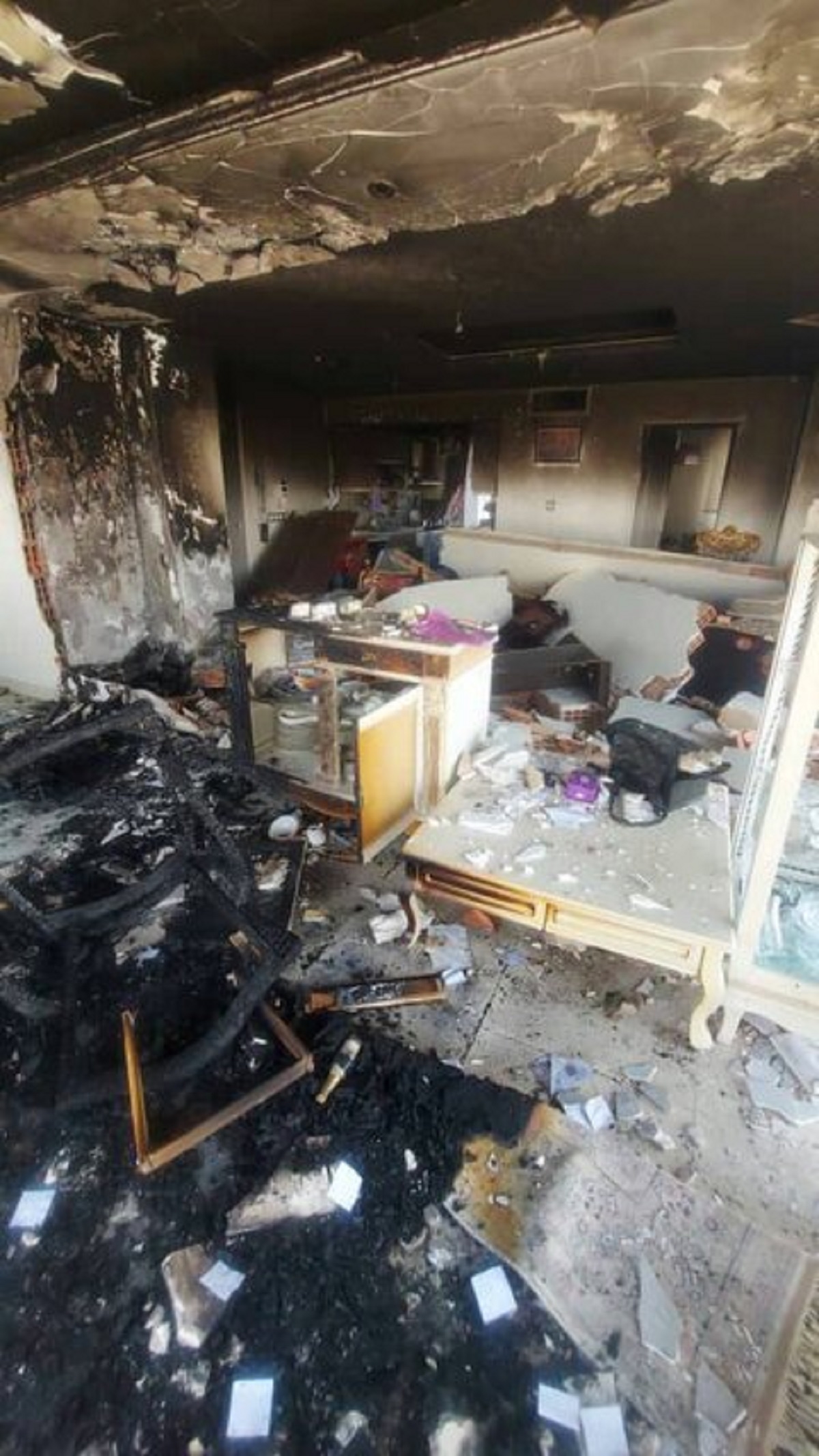 تصاویری تلخ از انفجار مهیب 3 خانه در پیروزی
