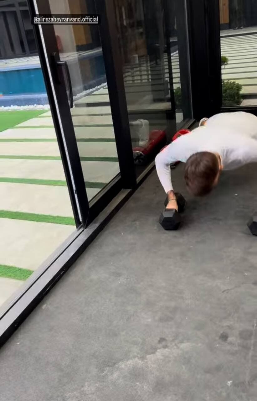 تصویر منتشر شده از بیرانوند در ویلا شخصی اش!