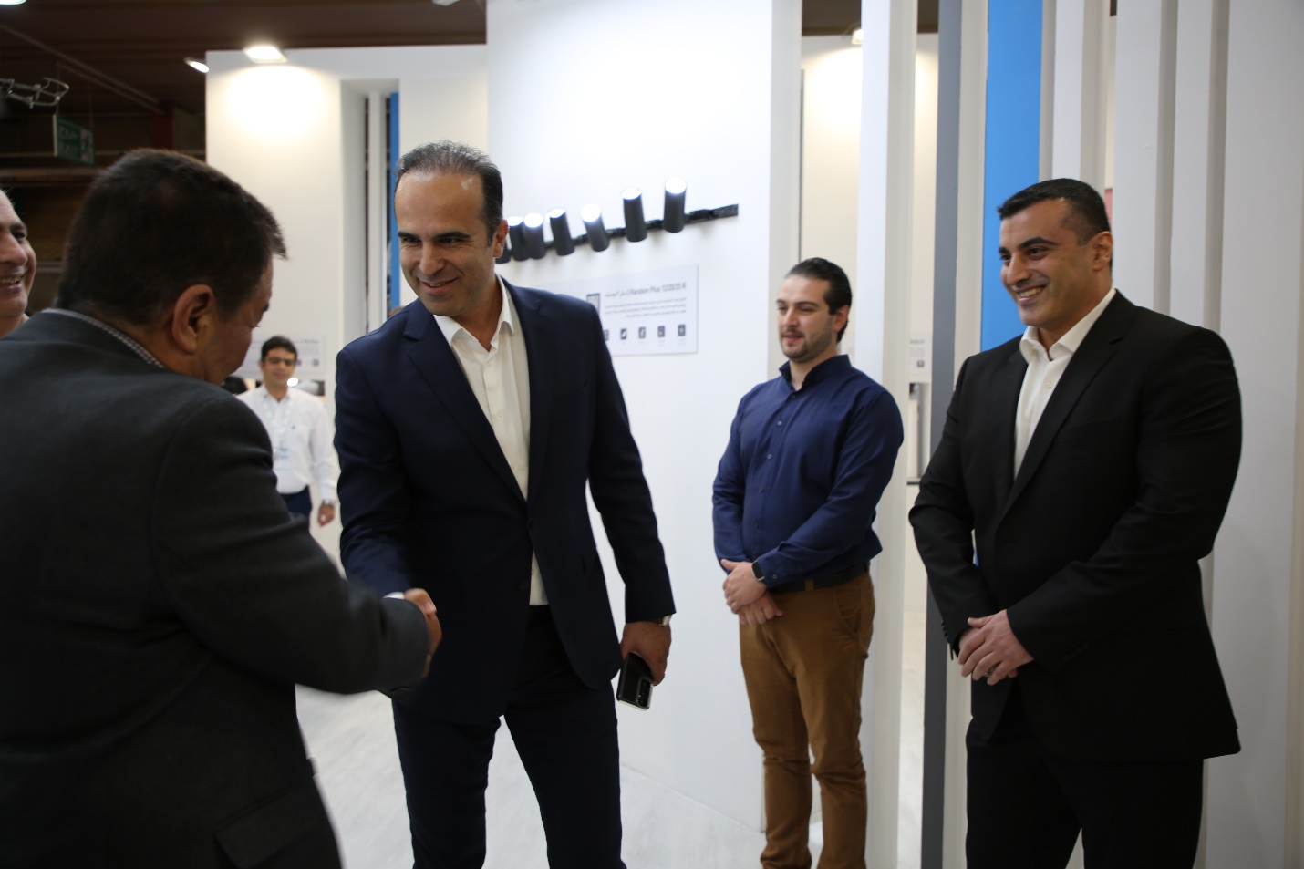 معرفی تولیدات و محصولات داخلی مقاوم در برابر زلزله