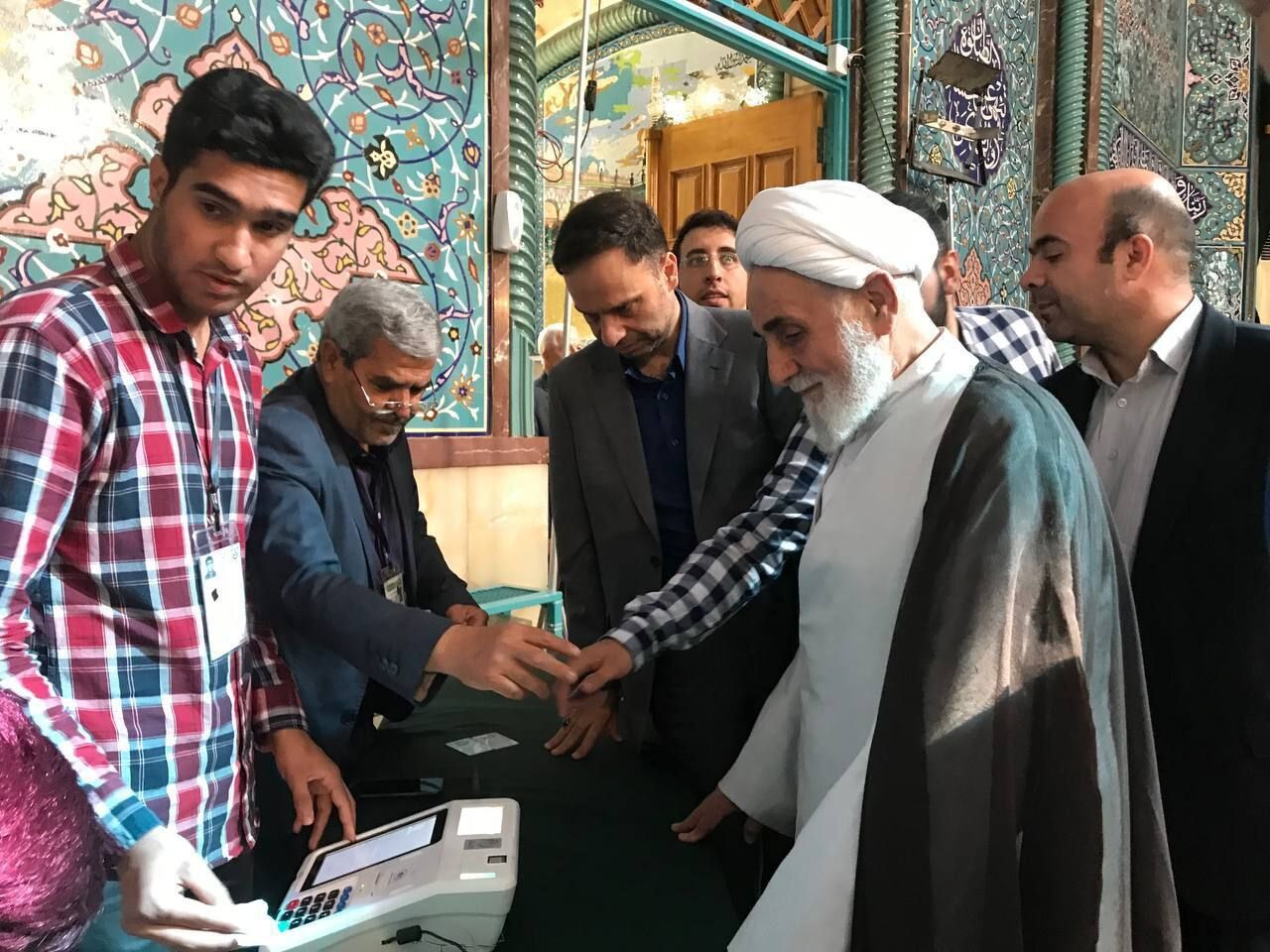 ناطق نوری رای داد + عکس