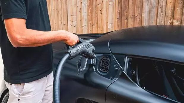 این خودرو برقی رکورد سرعت شارژ در جهان را شکست