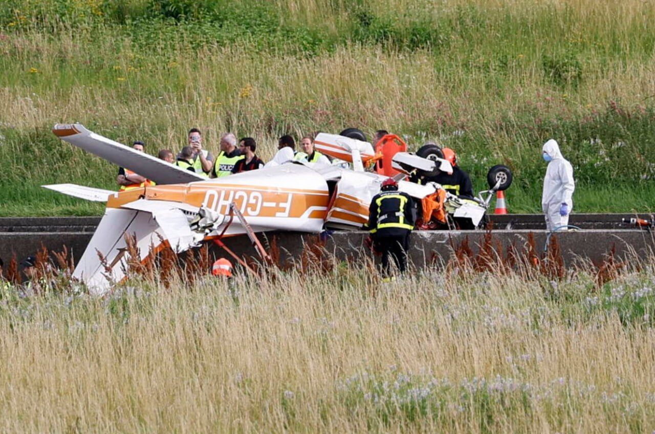 سقوط مرگبار هواپیما در فرانسه / سه نفر کشته شدند! + فیلم