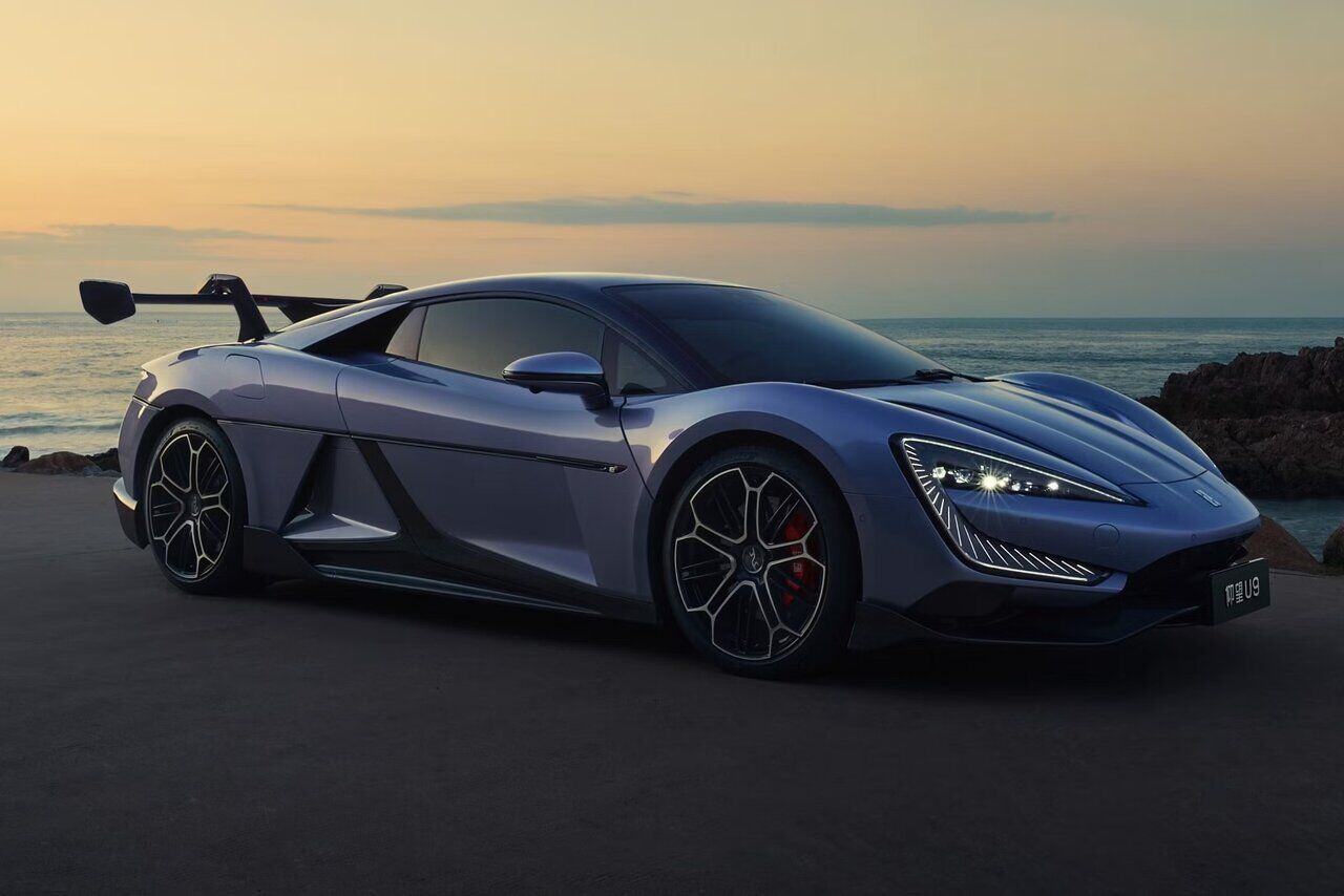 چینیها به جهنم سبز آمدند! / تهدیدی برای پادشاهان قدرت و سرعت؟ /عکس