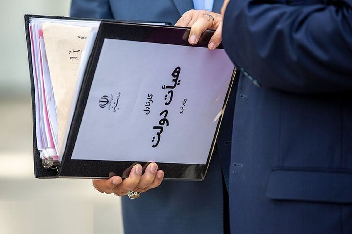 اقتصاد ایران، گرفتار زخم های مزمن/ طبیب دولت، برای فوریتهای اقتصادی دولت چهاردهم چه نسخه ای خواهد پیچید؟