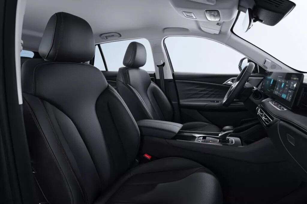 شاسیبلند انگلیسی-چینی به ایران میآید/ عکس