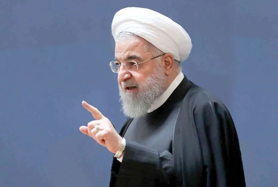 ماجرای رقصیدن مشاور روحانی پس از مکالمه تلفنی با آمریکا! + فیلم