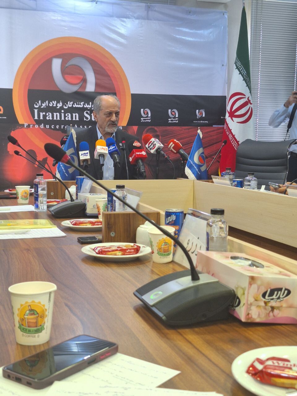 اصلاح سریع نرخ ارز صادرات، مهمترین خواسته فولادیها از دولت چهاردهم/ برق صنعت فولاد بیش از سایر صنایع قطع میشود و این عادلانه نیست