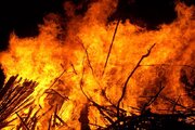 آتش‌سوزی مهیب در یک شهر گردشگری در کانادا + فیلم