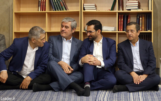 همتی و آذری جهرمی در مراسم تنفیذ پزشکیان + عکس