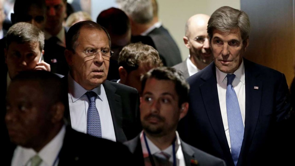 Kerry, Lavrov to resume talks on Syria despite war crimes row