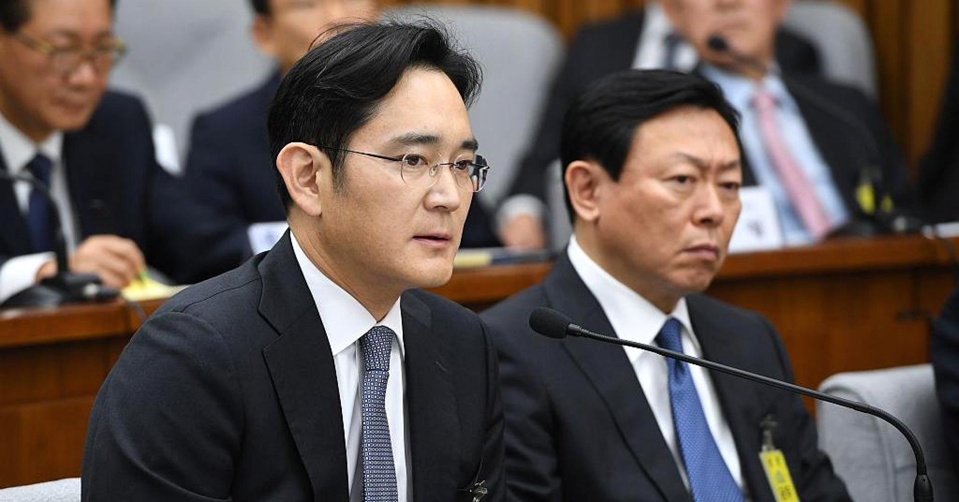 Samsung’s Lee Appears for Marathon Questioning in Bribery Probe