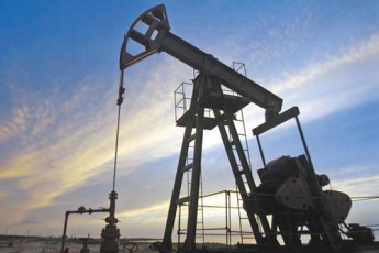 Oil up 3 percent on big U.S. gasoline draw; WTI back above $40