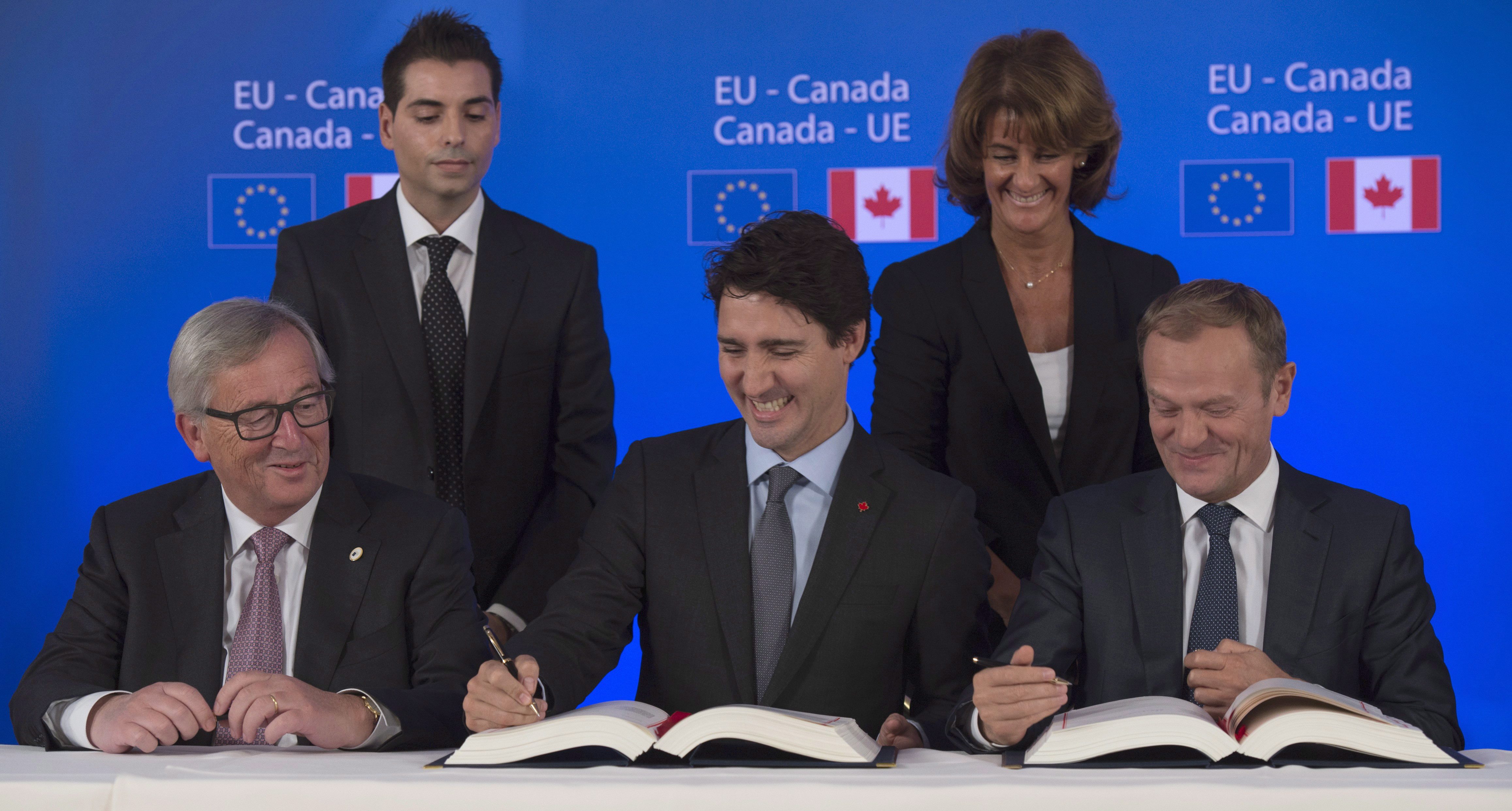 EU, Canada agree start of free trade agreement