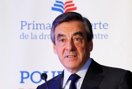 Thatcher admirer Fillon wins French conservative presidential ticket
