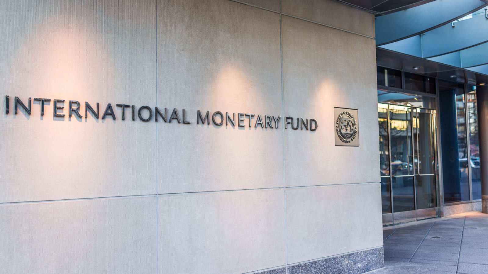 IMF Pledges Continued Work With Central Bank of Iran