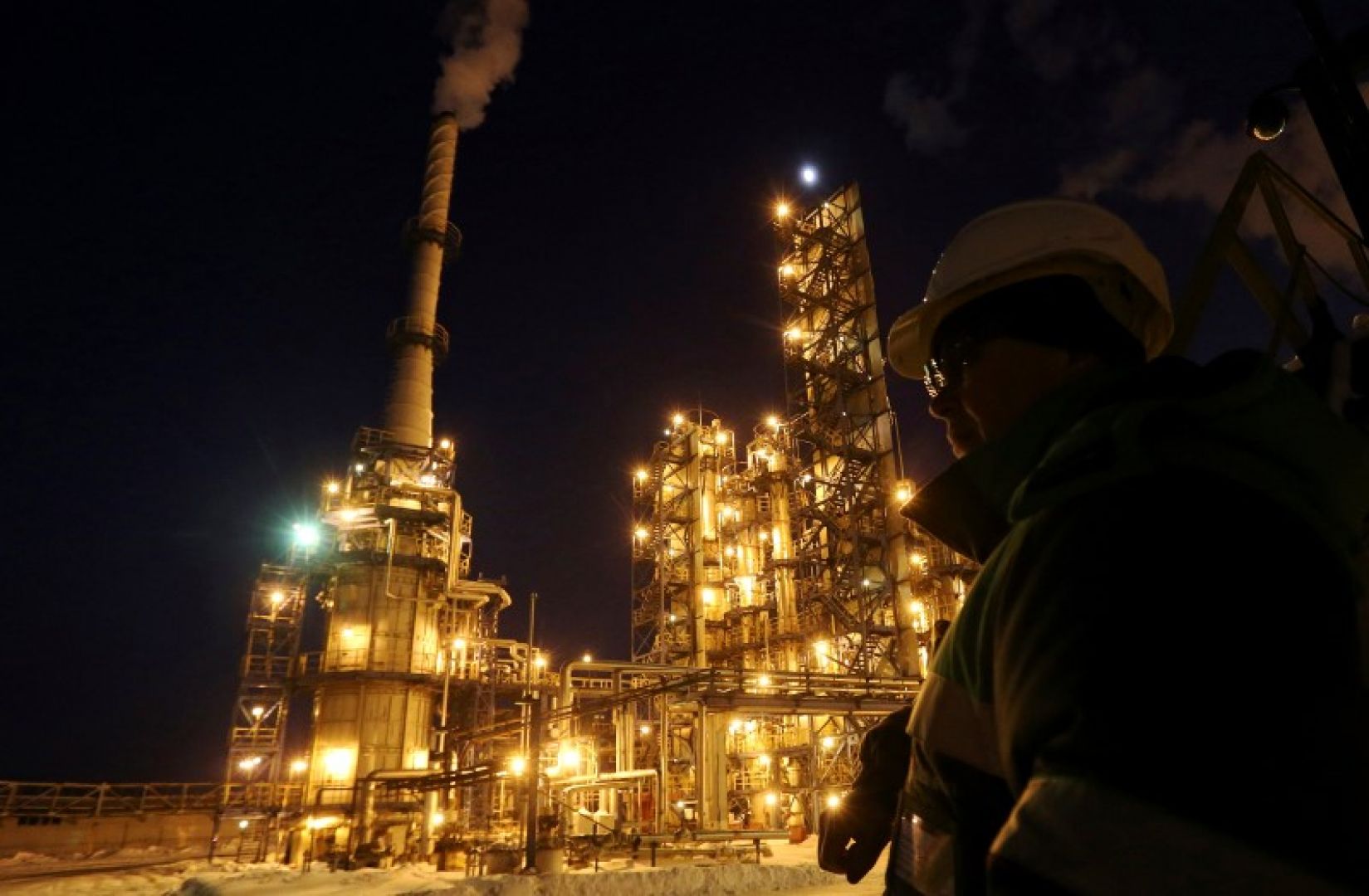 Saudi Oil Output Said to Drop as OPEC Debates Production Freeze
