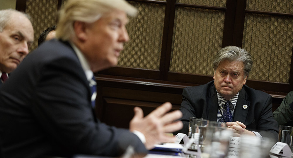 Bannon Says He’s ‘Going to War for Trump’ After White House Exit