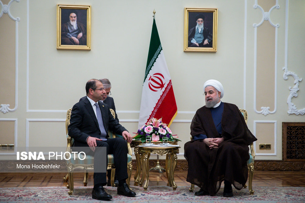 Rouhani: Iran to stand by Iraqi nation, government in battling terrorism