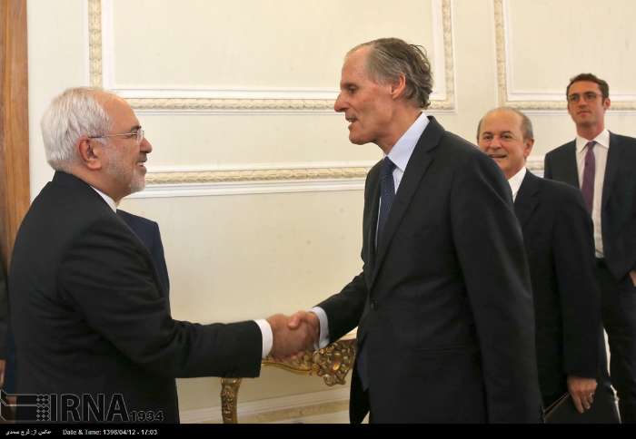Zarif urges more Iran-France political talks