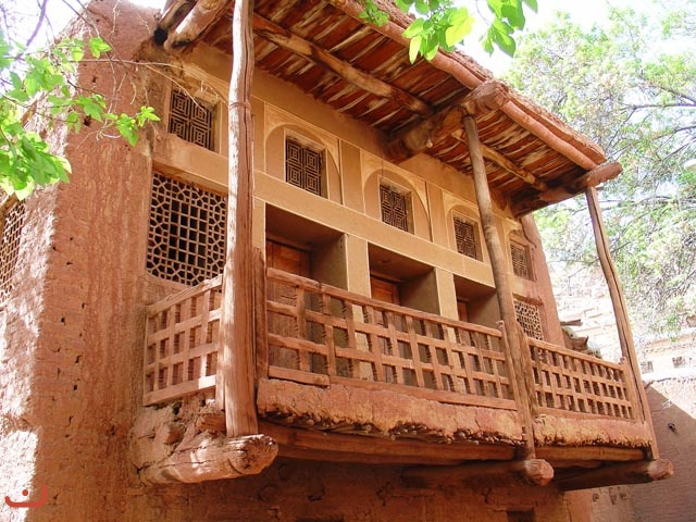 Over 30,000 foreign tourists visit Abyaneh village in 8 months