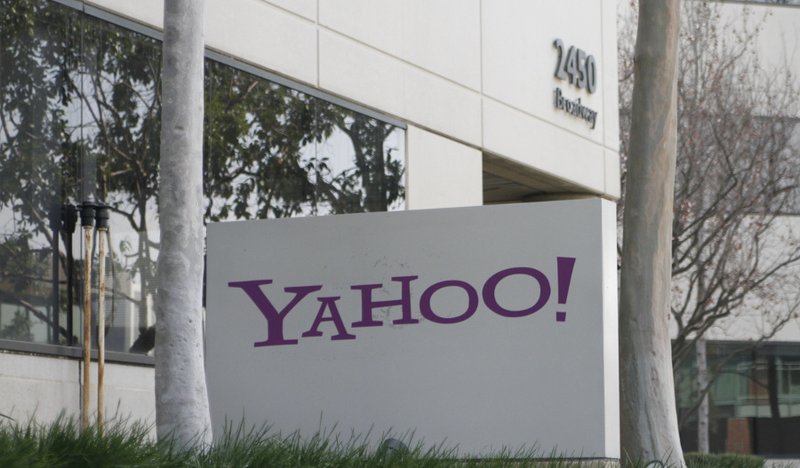 Verizon, Yahoo agree to lowered $4.48 billion deal following cyber attacks