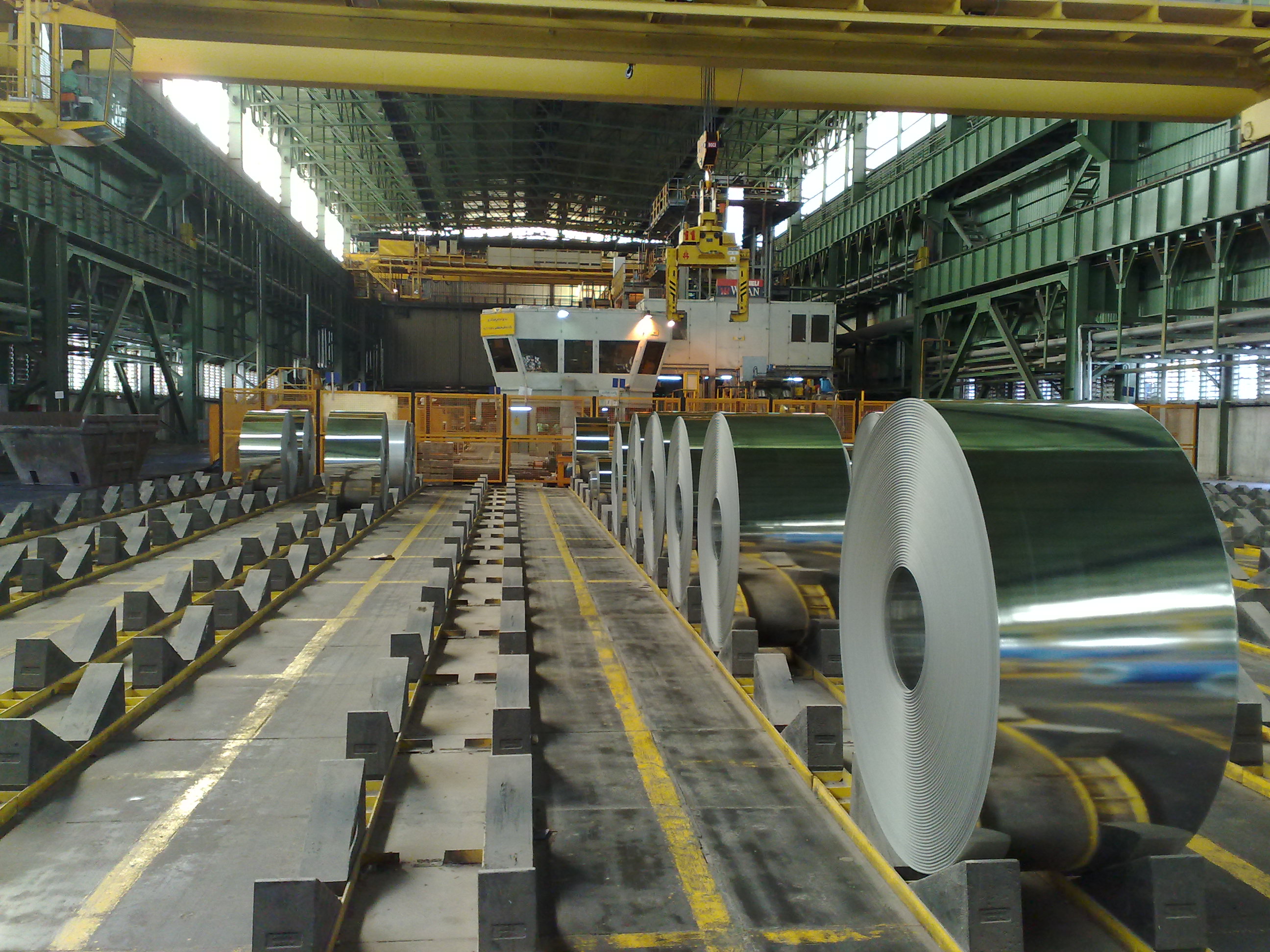 Iran Flat Steel Importers Seek Lower Prices
