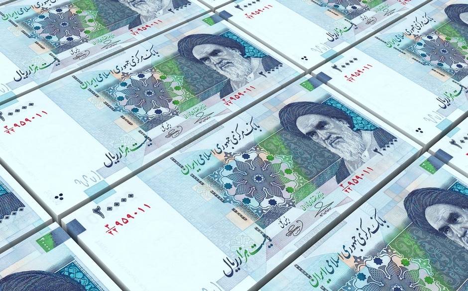 Iranian cabinet approves bill to switch currency from rial to toman