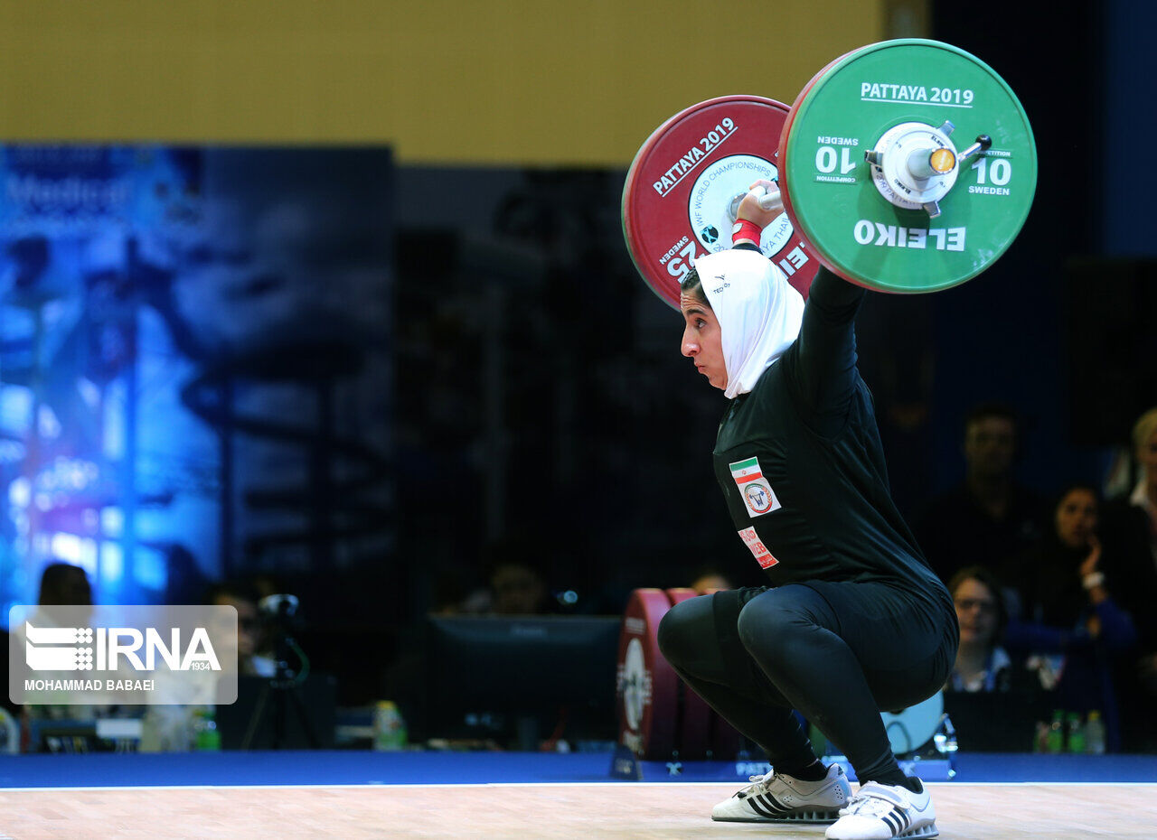 National Weightlifting Federation congratulates Elham Hosseini on int'l medal
